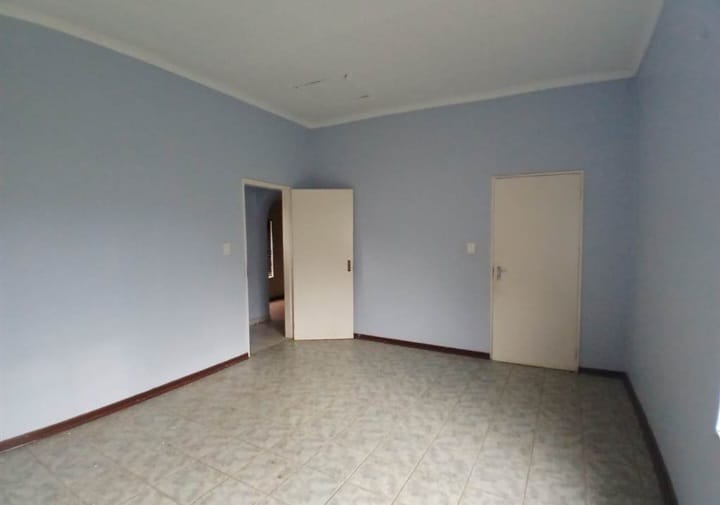 7 Bedroom Property for Sale in Rustenburg Central North West